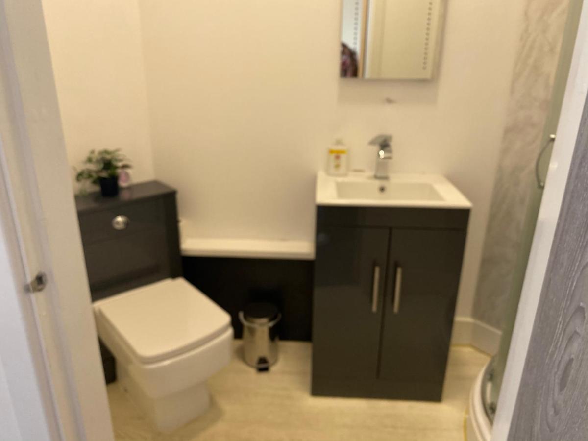 2A Spv Double En-Suite Room Wakefield Luaran gambar